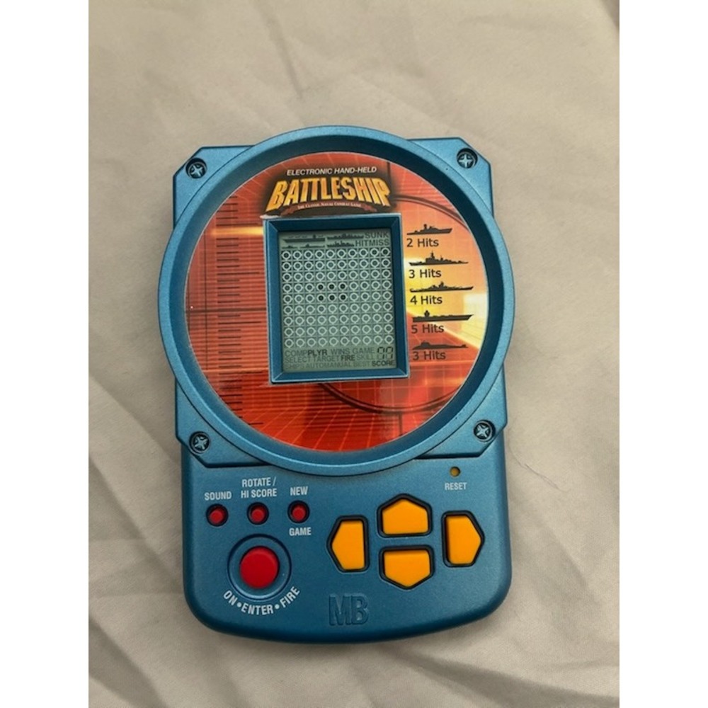 2002 Hasbro MB Electronic Handheld Battleship Game Vintage Blue 04633 Classic - Picture 2 of 4